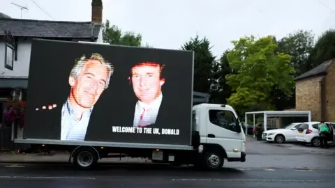 Four Arrests Made Following Trump and Jeffrey Epstein Pictures Displayed on Royal Castle